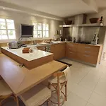 5 Pieces Avec Piscine Et Vue A - Fr-1-780-79 *