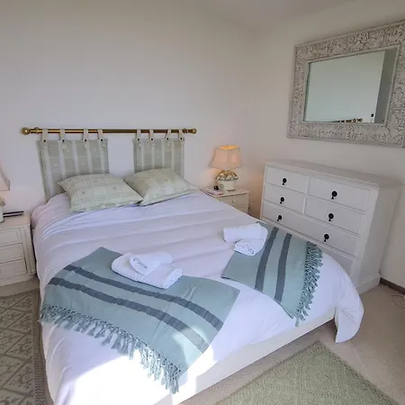 5 Pieces Avec Piscine Et Vue A - Fr-1-780-79