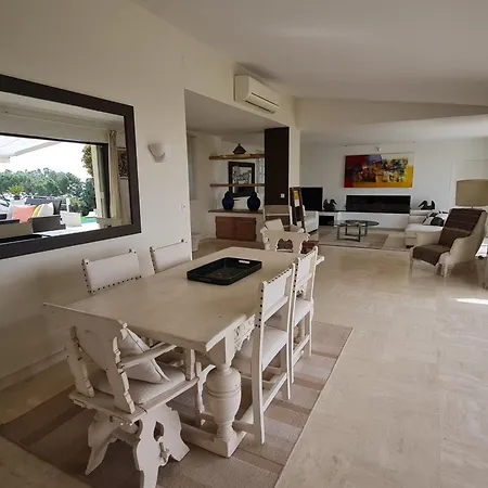 5 Pieces + 2 Independantes - Piscine Privee, Jardin, Climatisation, Wi-fi - Fr-1-780-79 Holiday home