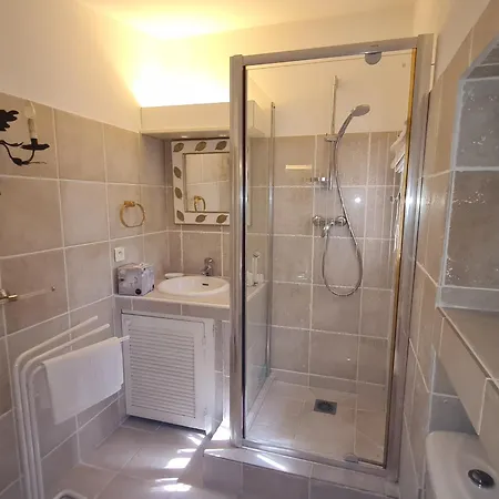 Дом отдыха 5 Pieces Avec Piscine Et Vue A - Fr-1-780-79 Гримо