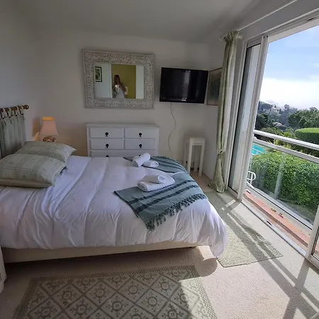 5 Pieces Avec Piscine Et Vue A - Fr-1-780-79